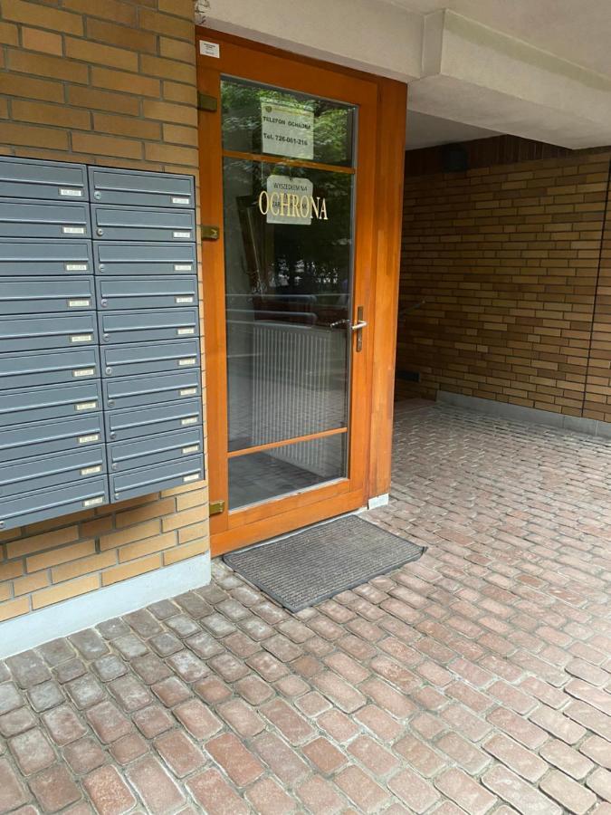 ורשה Komfortowy Apartament Na Florianskiej, Park Praski, Dw Wilenski,W Odleglosci Spaceru Od Starego Miasta, Milo Widziec Gosci Ze Zwierzetami מראה חיצוני תמונה