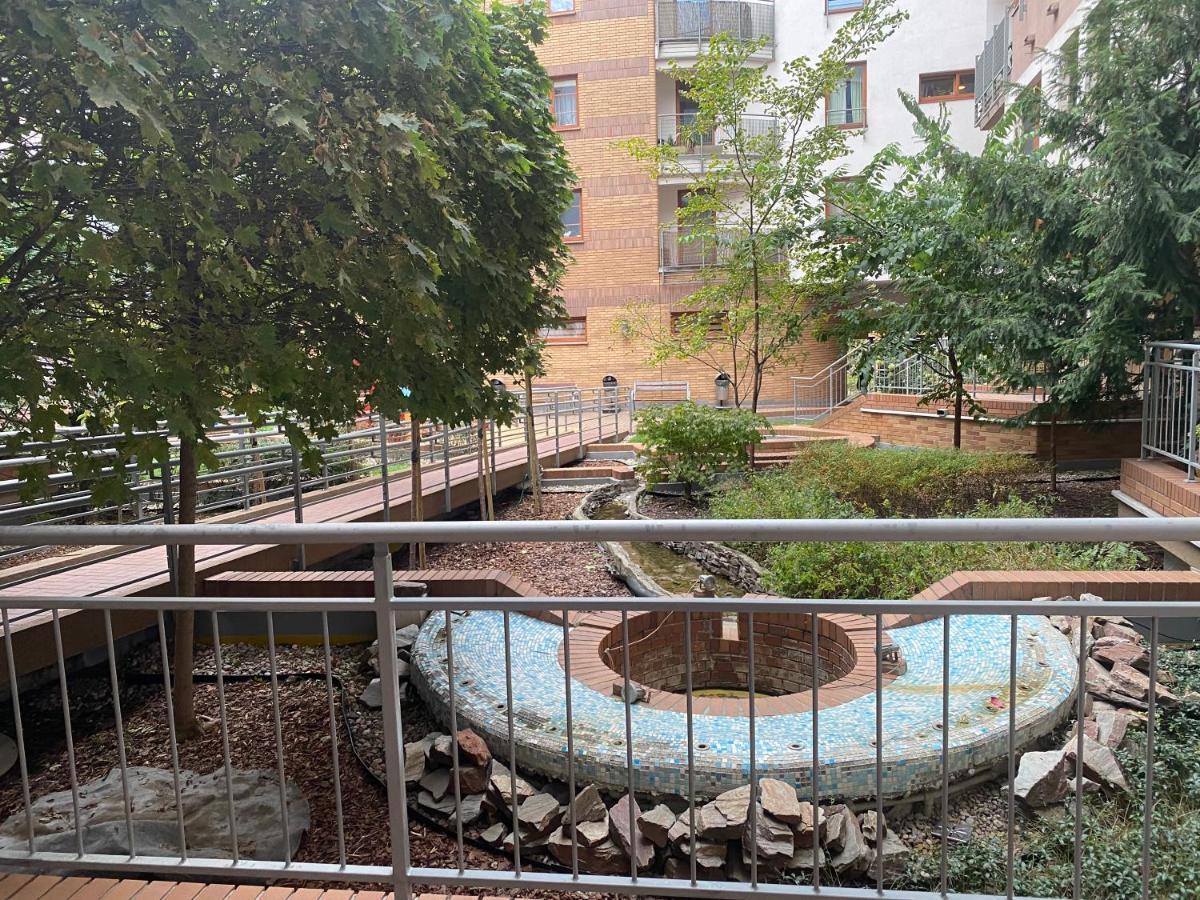 ורשה Komfortowy Apartament Na Florianskiej, Park Praski, Dw Wilenski,W Odleglosci Spaceru Od Starego Miasta, Milo Widziec Gosci Ze Zwierzetami מראה חיצוני תמונה