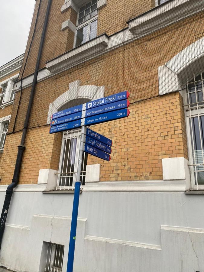 ורשה Komfortowy Apartament Na Florianskiej, Park Praski, Dw Wilenski,W Odleglosci Spaceru Od Starego Miasta, Milo Widziec Gosci Ze Zwierzetami מראה חיצוני תמונה