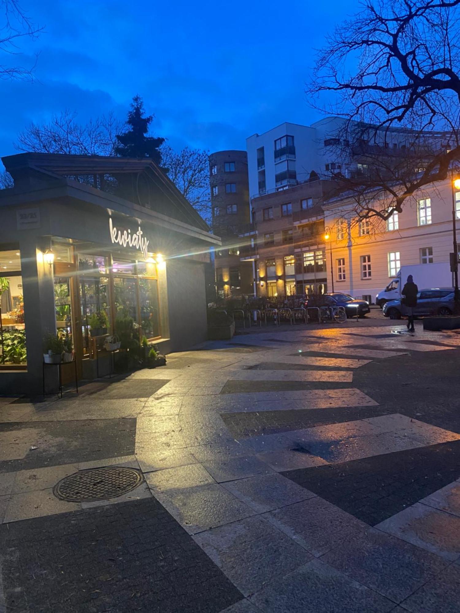 ורשה Komfortowy Apartament Na Florianskiej, Park Praski, Dw Wilenski,W Odleglosci Spaceru Od Starego Miasta, Milo Widziec Gosci Ze Zwierzetami מראה חיצוני תמונה